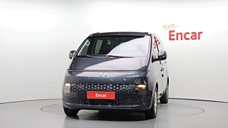 HYUNDAI STARIA 2023