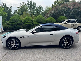 Заказать MASERATI GRAN CABRIO