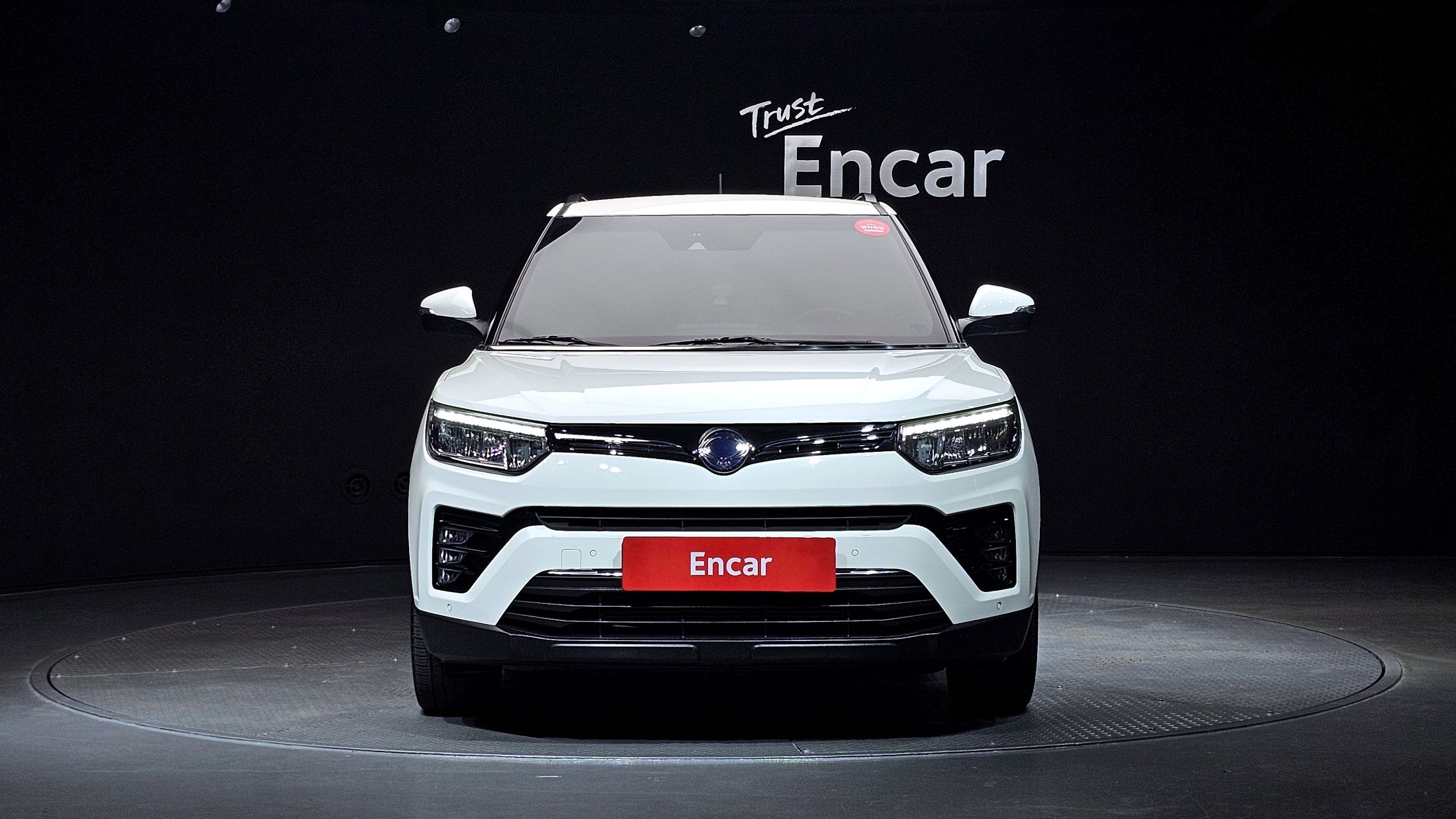 SSANGYONG TIVOLI VERY NEW 2020