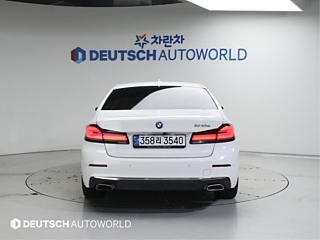 BMW 5-SERIES G30 2022