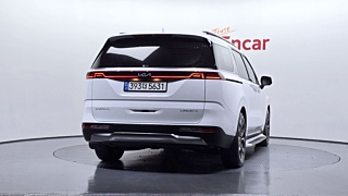 KIA CARNIVAL 2023