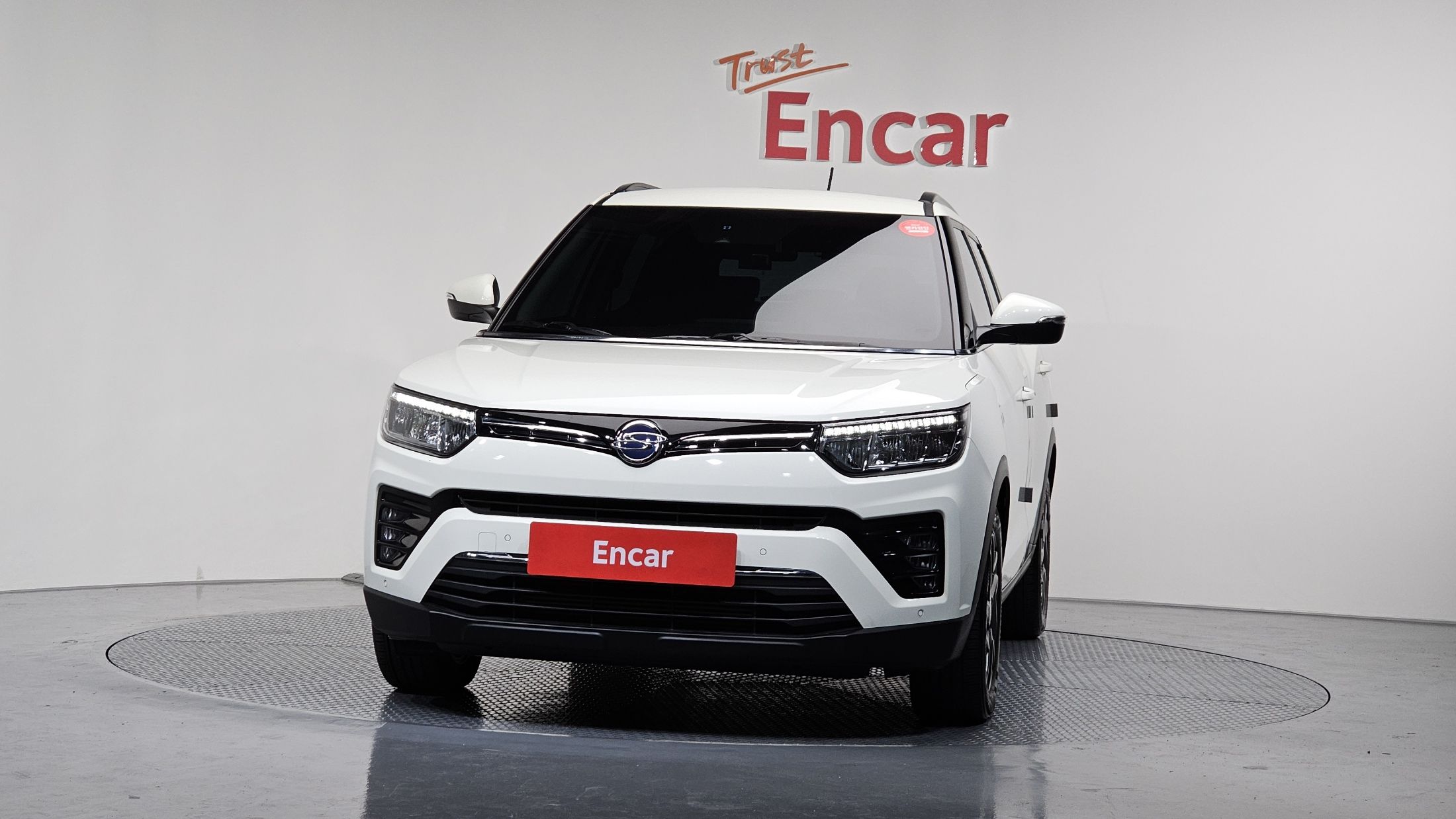 SSANGYONG TIVOLI VERY NEW 2022