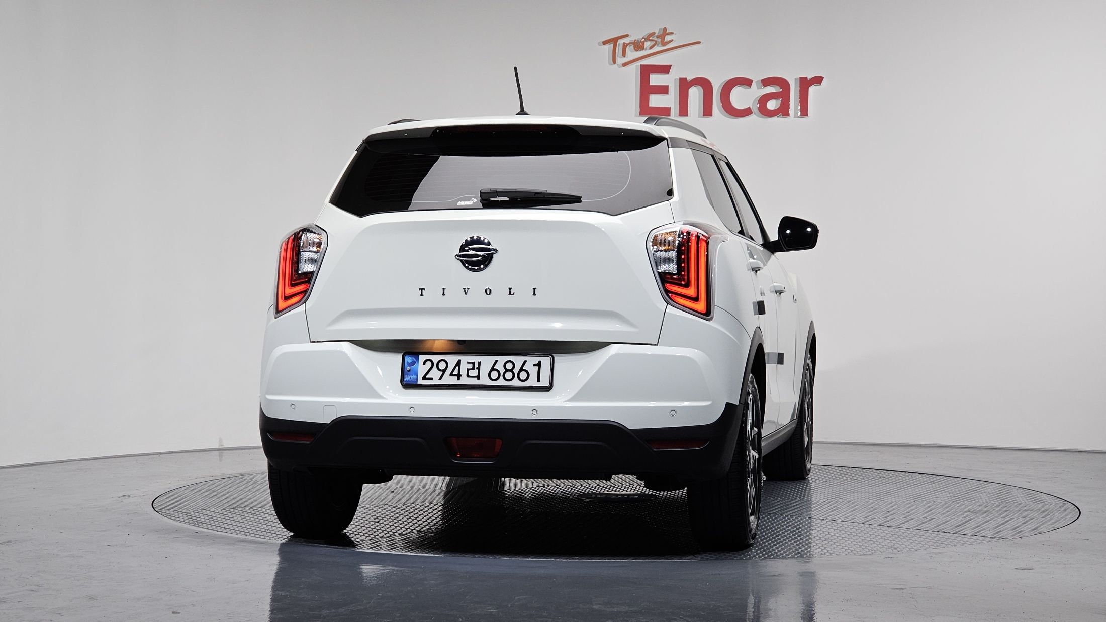 SSANGYONG TIVOLI VERY NEW 2022