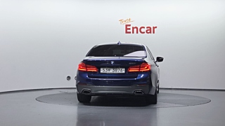 BMW 5-SERIES G30 2018