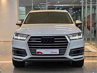 AUDI Q7 4M 2019