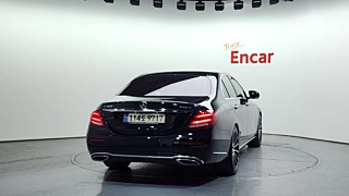MERCEDES BENZ E-CLASS W213 2020
