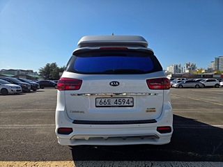 KIA CARNIVAL 2019