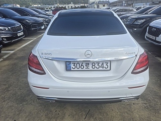 MERCEDES BENZ E-CLASS W213 2019