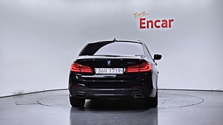 BMW 5-SERIES G30 2017