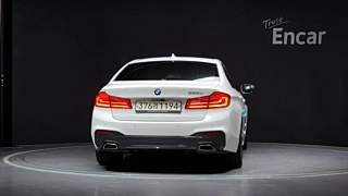 BMW 5-SERIES G30 2020