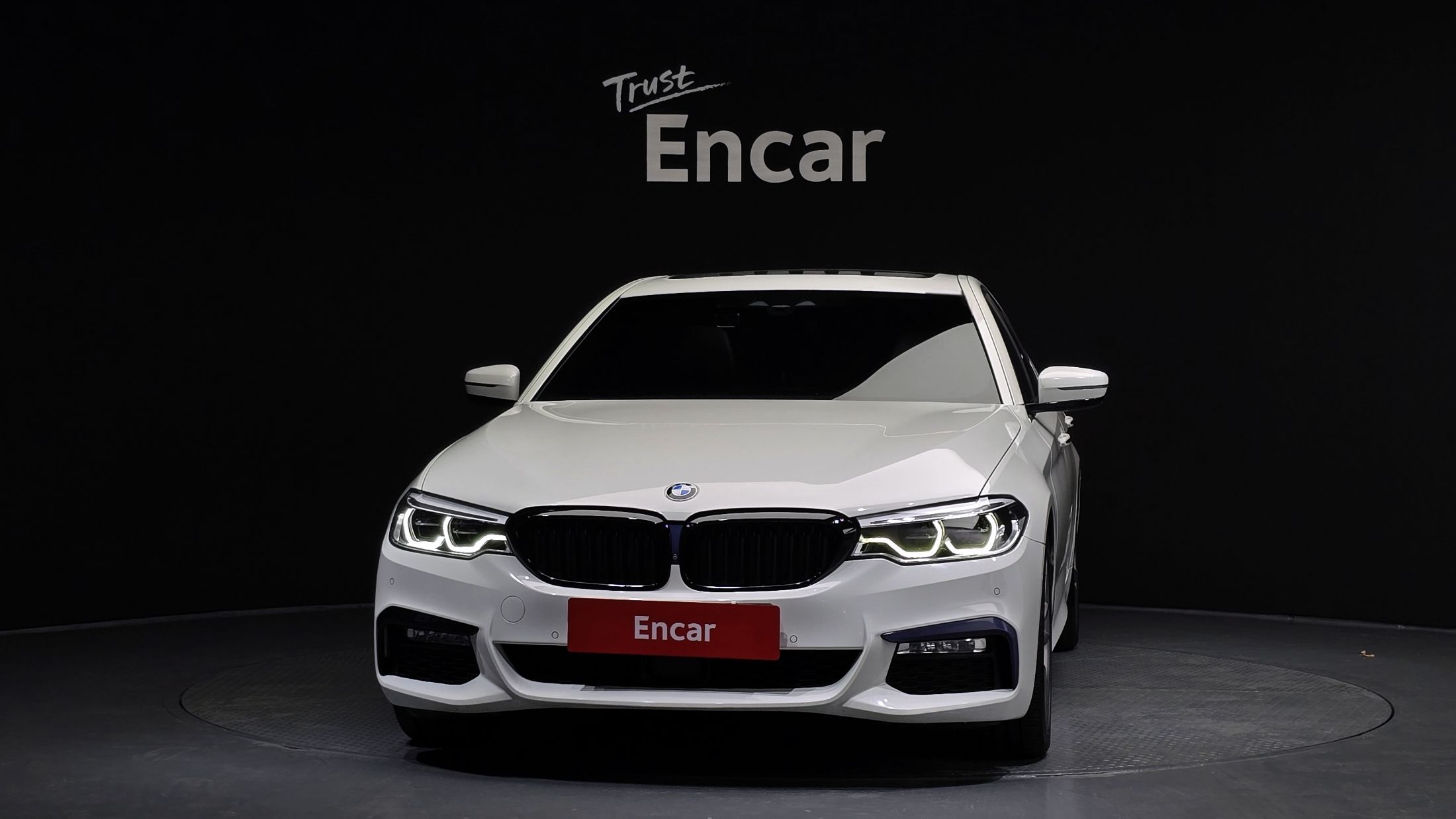 BMW 5-SERIES G30 2018