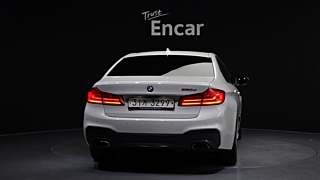 BMW 5-SERIES G30 2018