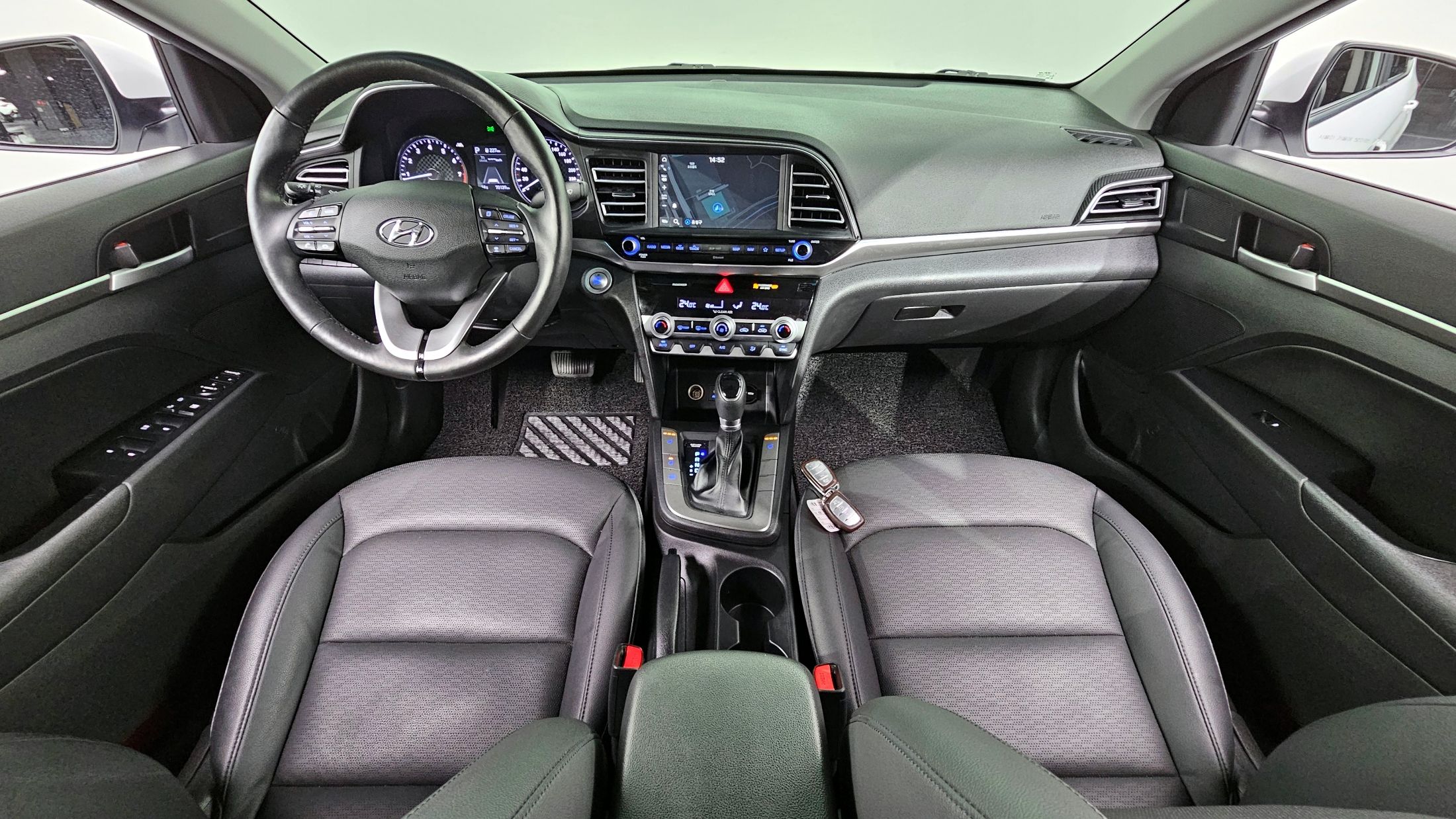 HYUNDAI AVANTE AD 2019