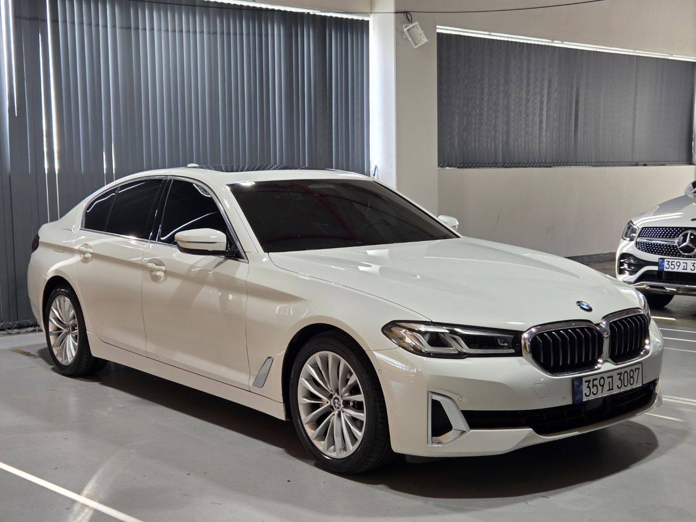BMW 5-SERIES G30 2022