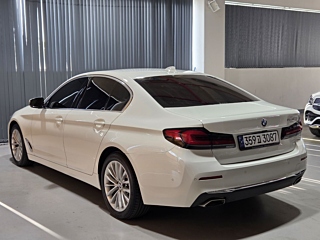 BMW 5-SERIES G30 2022