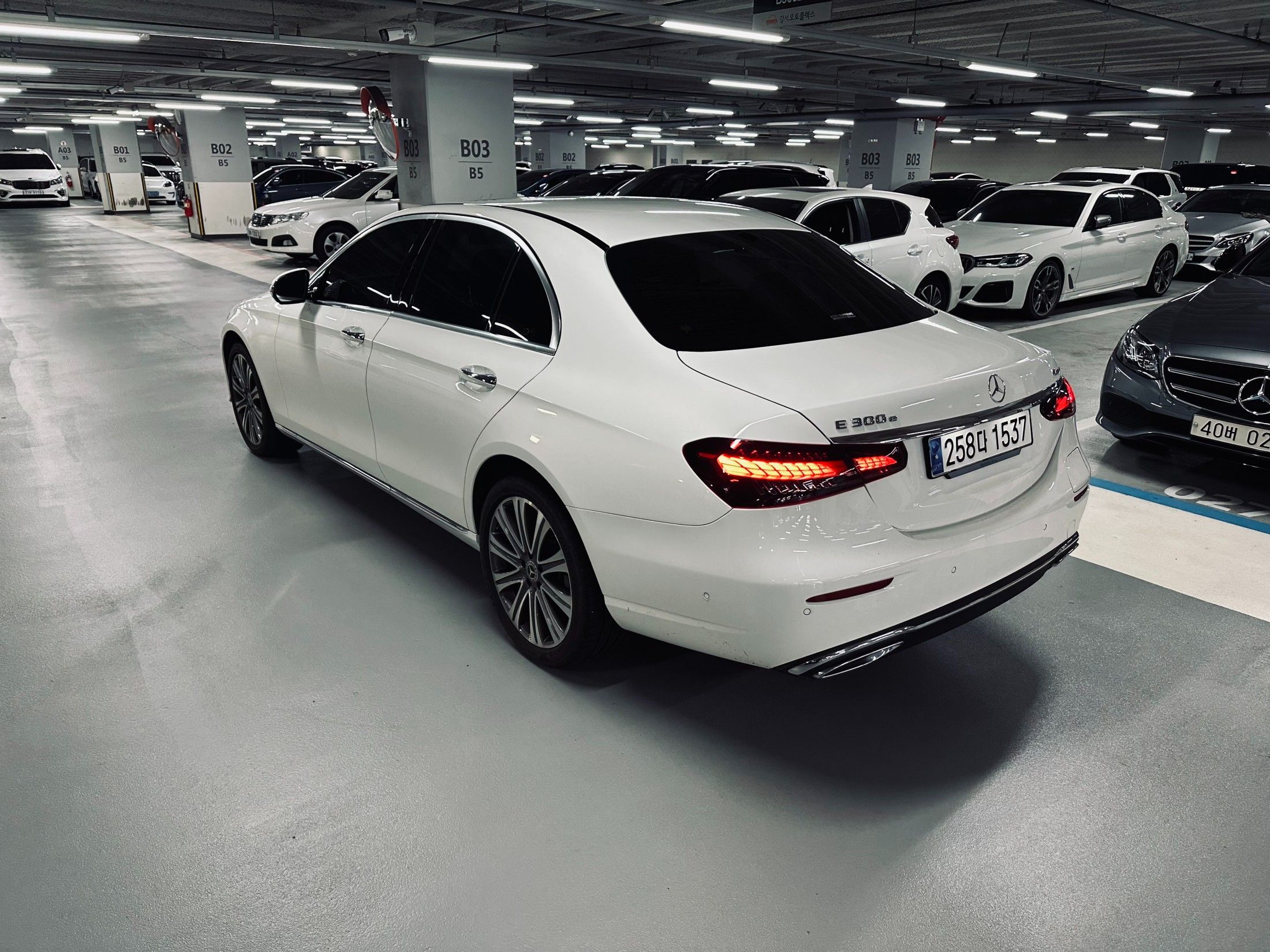 MERCEDES BENZ E-CLASS W213 2023