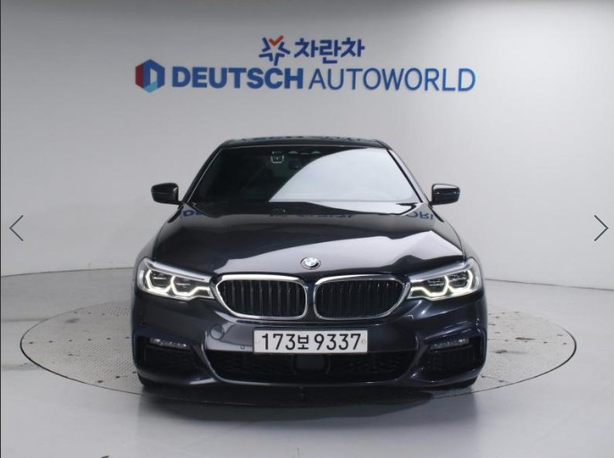 BMW 5-SERIES G30 2020