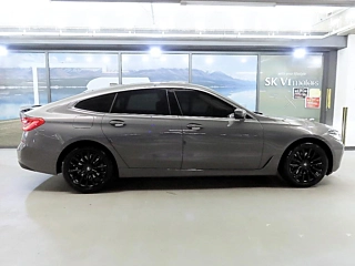 BMW 6-SERIES GT G32 2021