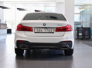 BMW 5-SERIES G30 2018