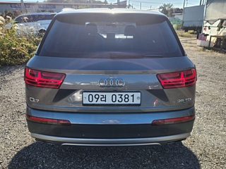 AUDI Q7 4M 2016