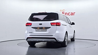KIA CARNIVAL 2017