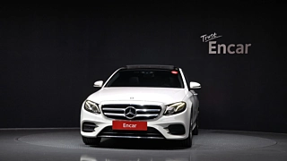 MERCEDES BENZ E-CLASS W213 2017