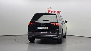 VOLKSWAGEN TIGUAN 2021