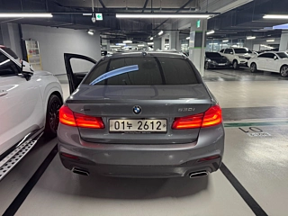 BMW 5-SERIES G30 2019