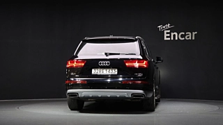 AUDI Q7 4M 2019