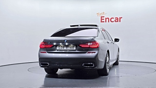 BMW 7-SERIES G11 2017