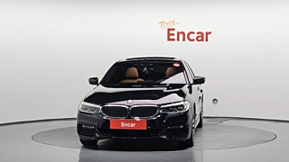 BMW 5-SERIES G30 2017