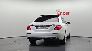 MERCEDES BENZ E-CLASS W213 2019