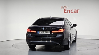 BMW 5-SERIES G30 2022
