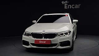 BMW 5-SERIES G30 2019