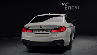 BMW 5-SERIES G30 2019