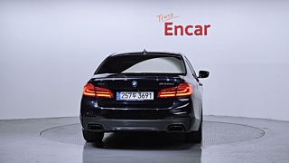 BMW 5-SERIES G30 2019