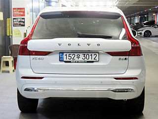 VOLVO XC60 2022
