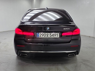 BMW 5-SERIES G30 2020