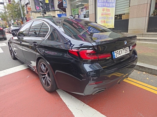 BMW 5-SERIES G30 2021