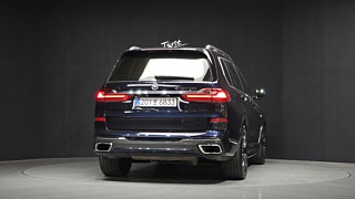 BMW X7 G07 2020