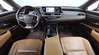 LEXUS ES300H 2020