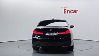 BMW 5-SERIES G30 2023