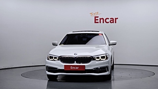 BMW 5-SERIES G30 2019