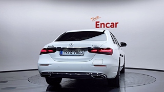 MERCEDES BENZ E-CLASS W213 2023