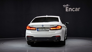 BMW 5-SERIES G30 2020