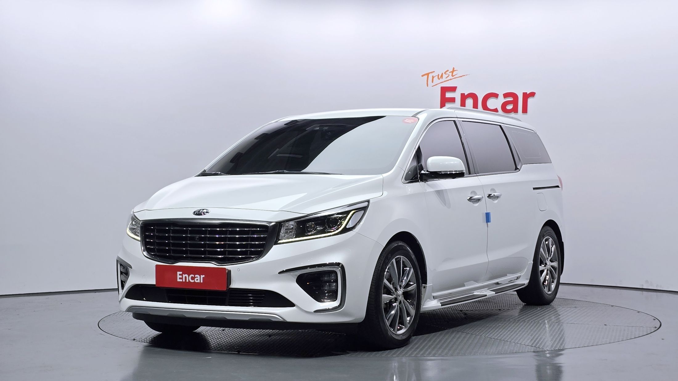 KIA CARNIVAL 2018