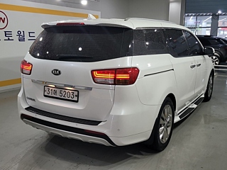 KIA CARNIVAL 2017