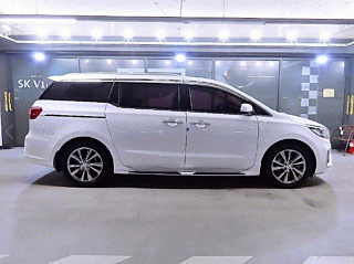 KIA CARNIVAL  2018