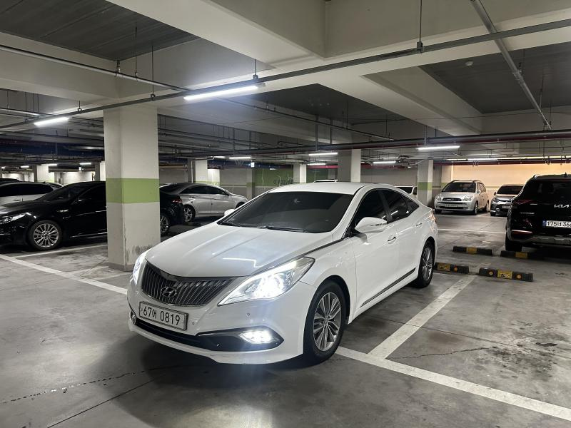 HYUNDAI GRANDEUR HG 2016