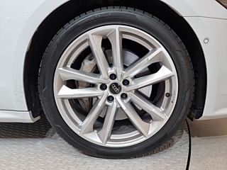 AUDI A7 4K 2023